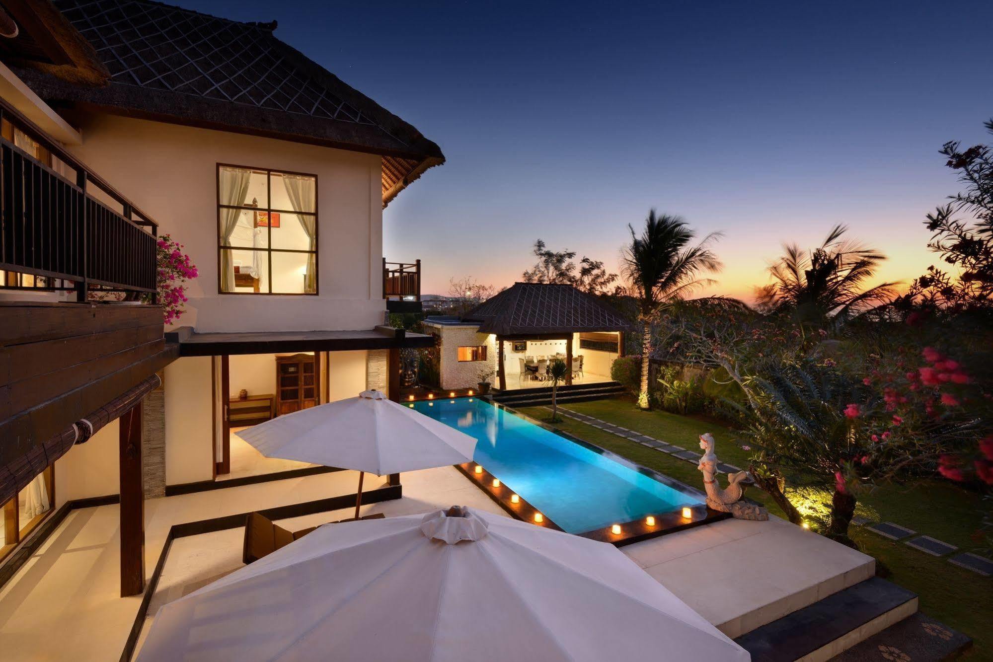 Adinda Balangan Beach Villa Jimbaran Exterior foto